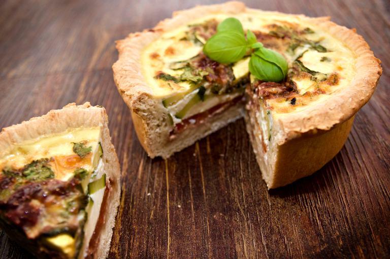Deep mediterranean quiche